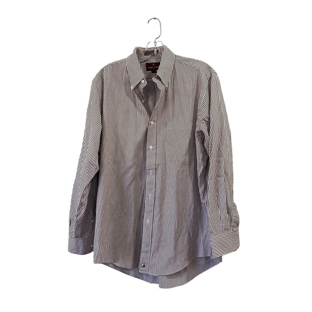 Nordstorm Classic button down in Red White 100% Cotton Size 15 1/2 - 33 M